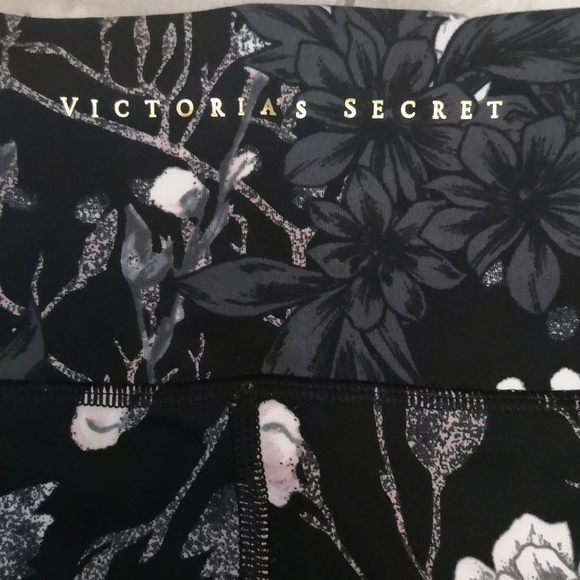 Victoria's Secret Leggings - Picture 6 of 7